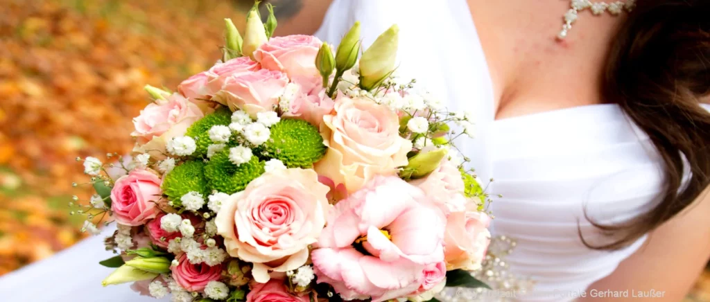 Braut Blumenstrauss Plan zur Hochzeitsvorbereitung Liste zum Hochzeit planen